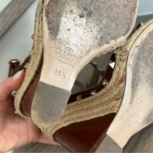 Valentino Garavani Valentino Leather T-Strap Rockstud Wedge Platform Ankle Strap Sandals in Brown