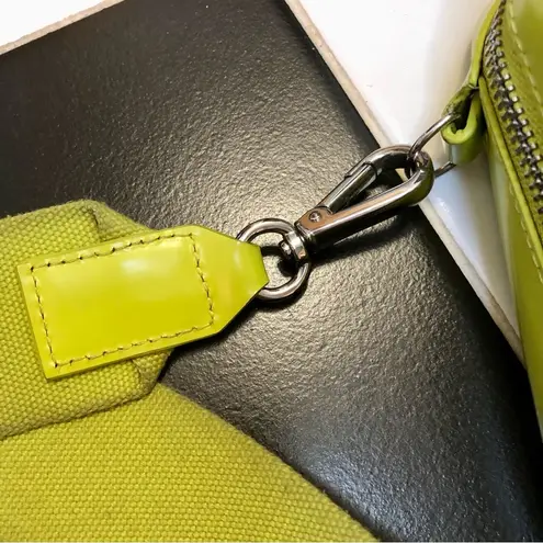 Kara Pinch Shoulder Leather Bag Lemon Lime Yellow-Green Citrus Highlighter Neon