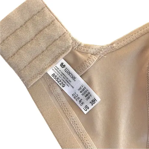 Wacoal Like New  Titan Sports Bra Underwire Nude Size 38H