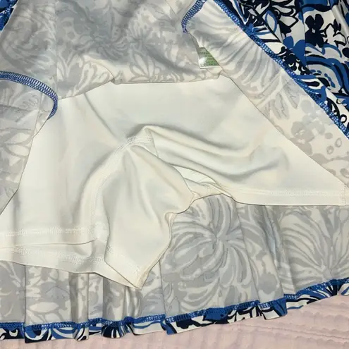 Lilly Pulitzer  Luxletic Size XL Blue Floral Skort - Image 4