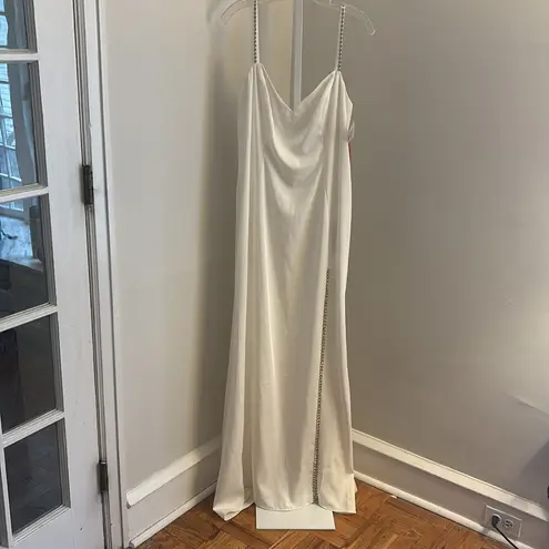 Mac Duggal IEENA FOR
Sweetheart Evening Gown w/ Rhinestone Accents