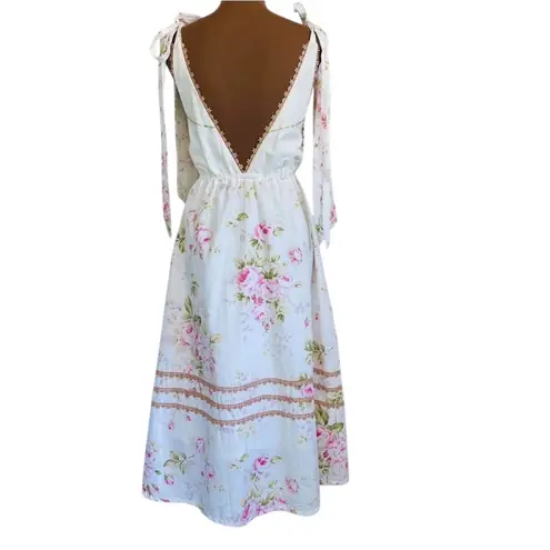 2seeyou White Floral Embroidered Deep V Neck Elastic Waist Maxi Dress Size Small