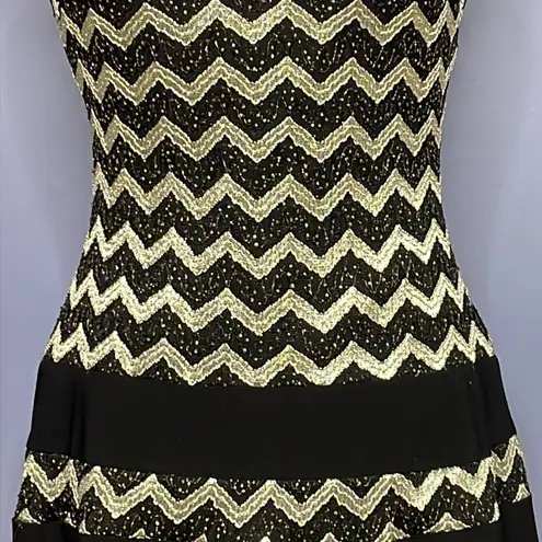 Betsy and Adam Black / Silver Chevron Striped Sleeveless Cocktail Dress Size 8