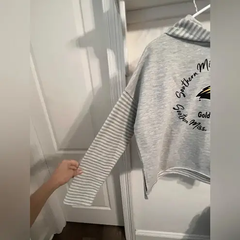 Sideline Apparel  Womens  Southern Miss Gray Striped Pullover Hoodie