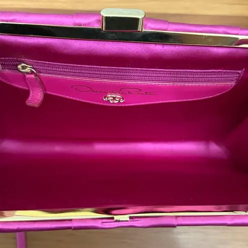 Oscar de la Renta Pink Satin Coral Bead Embellished Clutch Evening Shoulder Bag