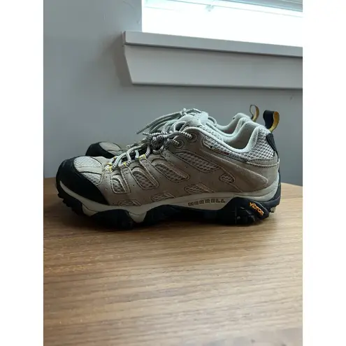 Merrell Moab Ventilator Taupe Womens Hiking Shoes Size 10 Vibram Outdoor Suede