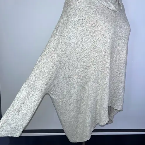 Gyft Oversized Oatmeal Beige Dolman Sleeve Cowl Neck Sweater Small