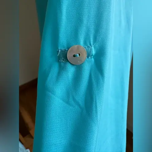 Susan Graver Turquoise Blue Light Material Blouse SZ M With Pockets V Ne…