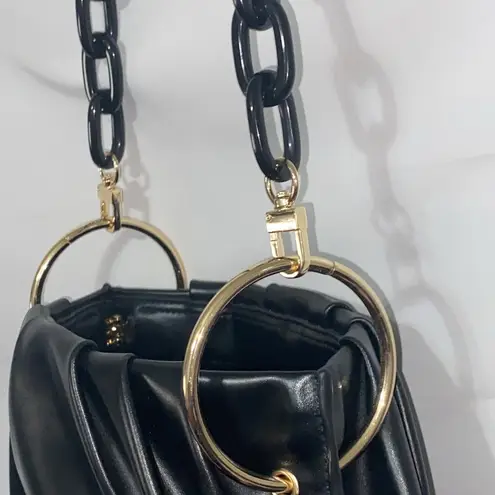 THE HOUSE OF WANT Elegant Black Chain Strap Bag GOLD LOOPS PLASTIC BLAC LOOPS
