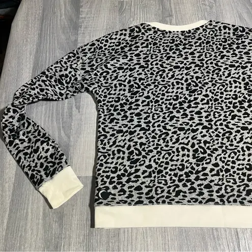 Zyia Active White Black Leopard Long Sleeve Top; Large Women’s