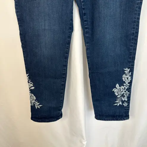 Baccini Embroidered Jeans Dark Wash Denim Floral Cropped Comfort Fit Women's 16