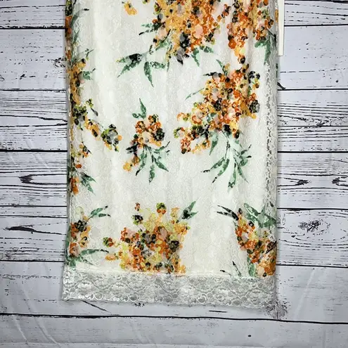 New York And Company Eva Mendes NWT Size S Delicate Floral Lace Midi Pencil Skirt