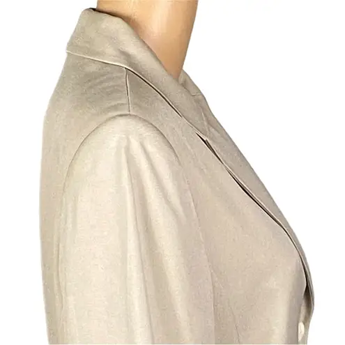 Valerie Stevens 100% Pure Silk, beige blazer with pockets. Size 8. EUC