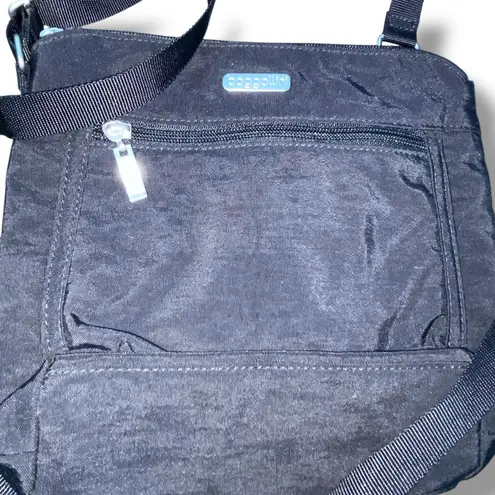 Baggallini Crossbody Shoulder Bag Purse Pockets Travel Carry On Handbag Holiday
