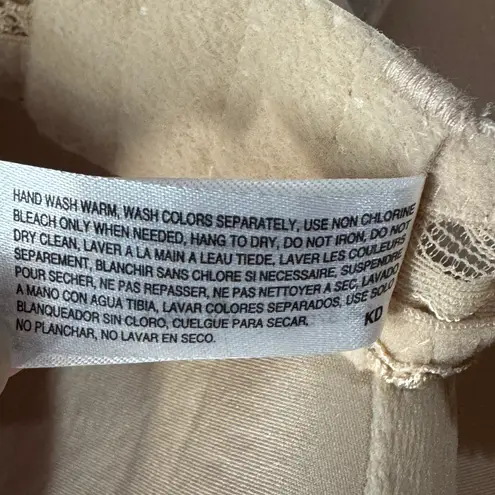 Wacoal SZ 38DD French Garden Contour Bra Lace Accent Adjustable Straps Underwire