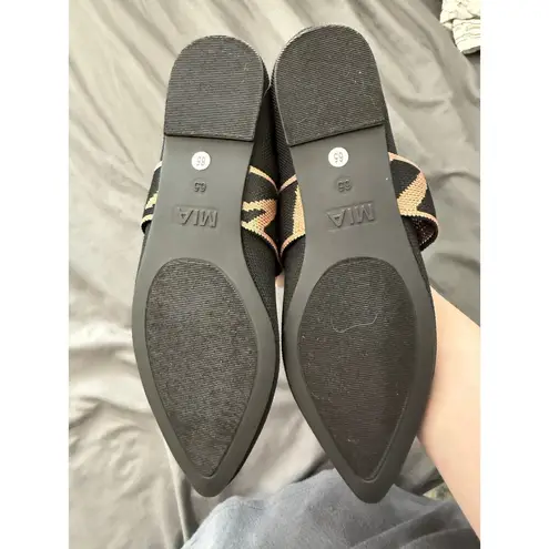 MIA NWOB  Madeleine Ballet Flats‎ Mary Janes Black Tan Zebra Print Women Size 6.5