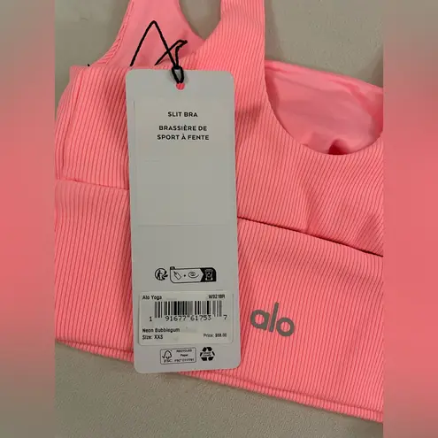 Alo Yoga  NWT Slit Sports Bra Neon Bubblegum Size XXS (SOLD OUT ON-Website)