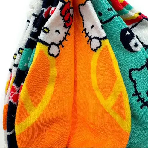 Sanrio Hello Kitty Womens No Show Socks Hippie Groovy Hippy Gift Peace Yin Yang