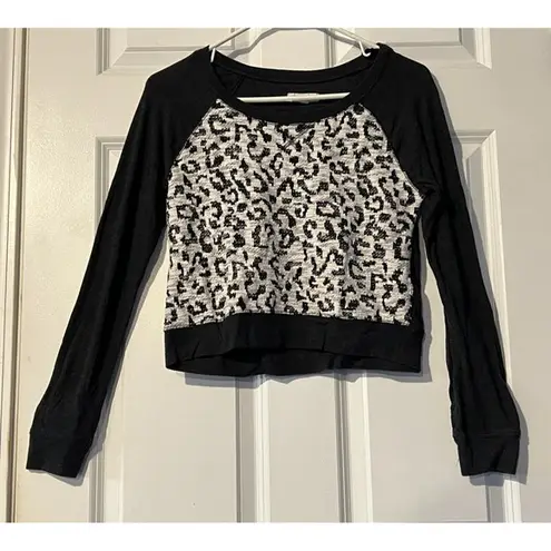 Map To Mars Snow Leopard Crop Top Women's Size Small