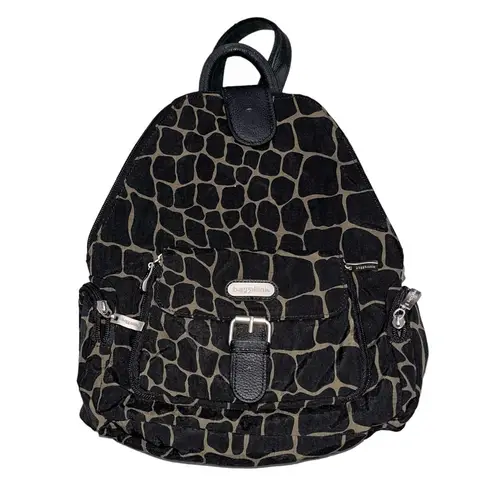 Baggallini Metro Black & Tan Giraffe Print Convertible Backpack Daypack Bag