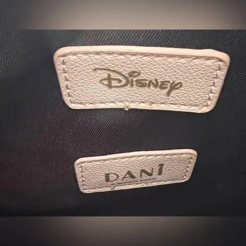 Danielle Nicole DANI by | ladies Disney, Minnie Mouse crossbody handbag.