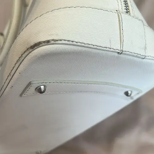 Pulcati white leather double zip double handle bowling bag style handbag GUC