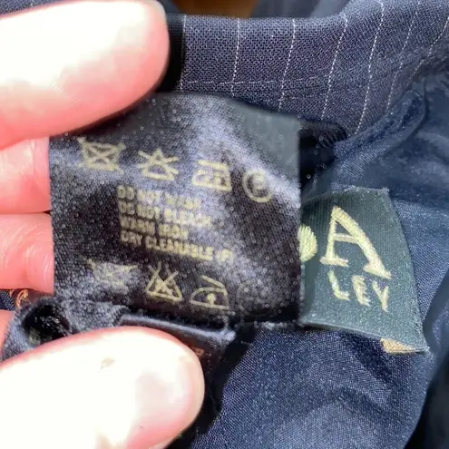 Escada Vintage Pinstripe Skirt & Blazer Set Sz 10 Lightweight Fitted Designer