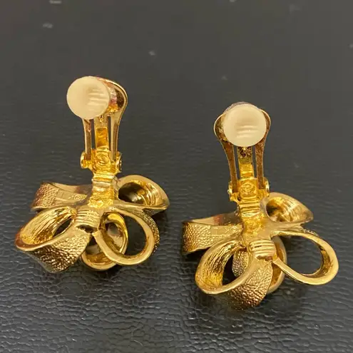 Vintage KJL Kenneth Jay Lane Textured Gold