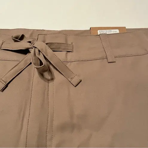 Magellan outdoors Magellan Fish Gear Falcon Lake Shorty Short Womens Size 2X Khaki Silver Mink NEW