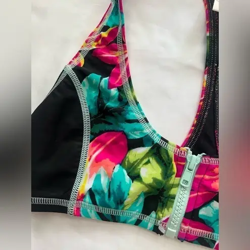 TYR Florina Mikala Halter Bikini Top Small Black