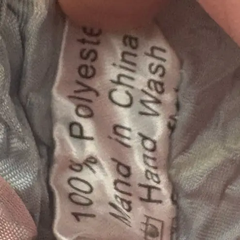 F. C White Floral Scrunch Top Pink Size undefined