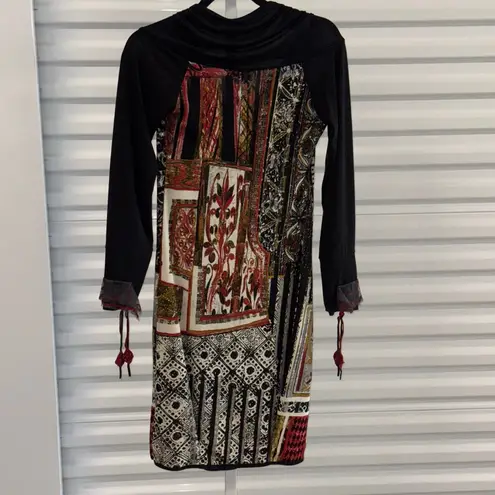 Women's Save The Queen! Black Red Pattern Long Sleeve Dress M Size M