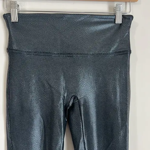 Spanx  Faux Leather Pebbled Textured Croc Leggings Size Small