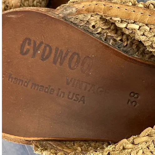 Cydwoq Asia Vintage Handmade Slip on Sandals Camel Size 38 US 8 Tan