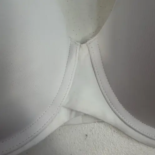 Maidenform 36D Bra Stay Put Strapless Convertible Push Up Underwire White NEW