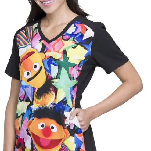 Sesame Street Bert Ernie 50th Ann Scrub Top Women’s Nurse V Neck Pockets Medium