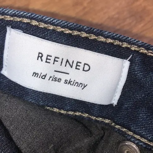 Ellen Tracy size 2 refined mid rise skinny jeans