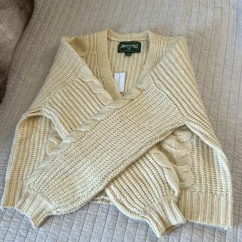 American Eagle NWT Aeo Oversized V-Neck cream cableknit chunky button down Cardigan sweater S​