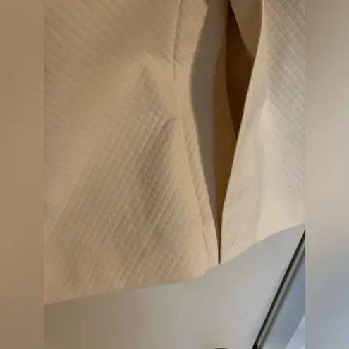 L.O.D style Women's Quilted Stripes Pencil Skirt Cream Color Really Good Quality