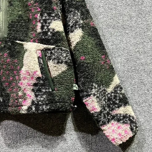 Joy Lab Sherpa Sweatshirt Womens Small Multi Camo Print Half Zip Raglan Sleeve - Image 5
