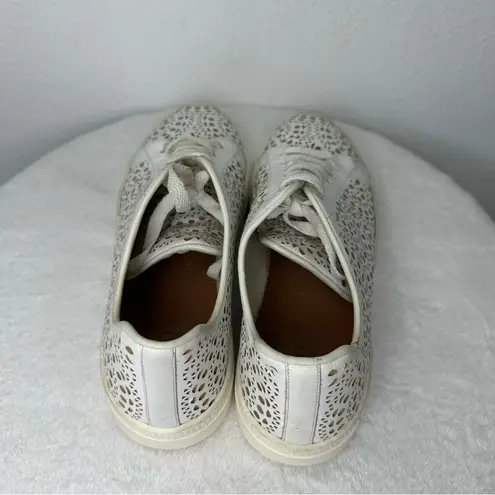 Alaia Size 9 White Tan Laser Cut
Leather Lace