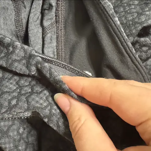 prAna Misty Jacquard Kicker Patterned Workout/Yoga Biking Capri Leggings size M