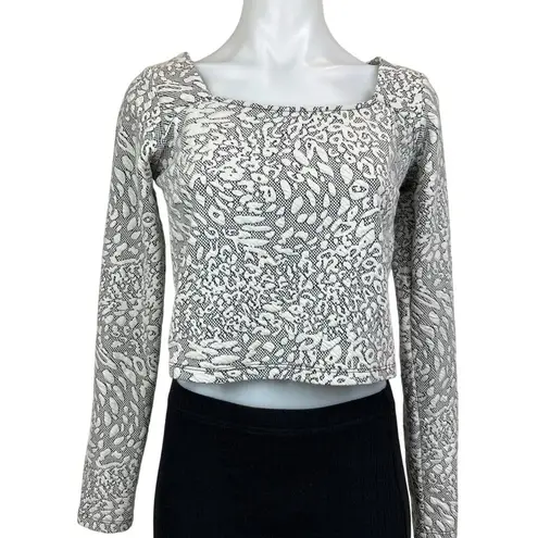 Connection 18 Gray White Lace Square Neck Long Sleeve Sweater Cropped Top Size M Size M