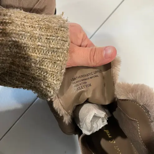 NWT Violet and Red Women's Beige Hailey Taupe Fur Suede Leather Boots Size 6.5