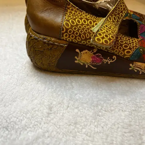 Socofy Leather 7 Mary Jane Shoe Flower Embossed Blue Yellow Green Platform Brown