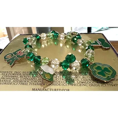 St Patricks Day Charm Bracelet Stretch Shamrocks Luck Leprechaun Hat Bee… Gold