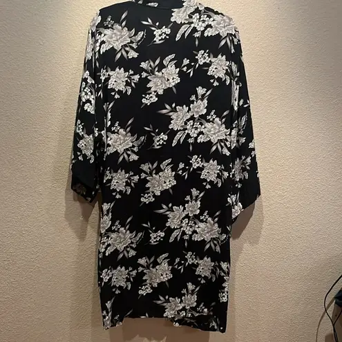 Spiritual Gangster  Women’s Floral Kimono style Robe Cardigan One Size