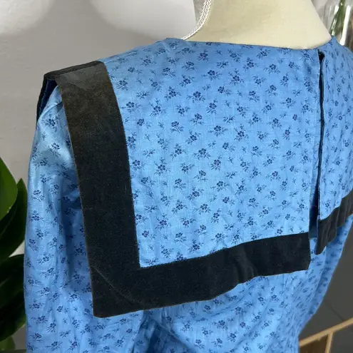 Gunne Sax by Jessica McClintock • vintage 70s floral velvet bib trim dress