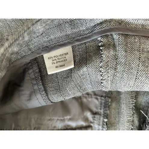 Van Heusen Studio Women’s Mid-rise Pants Gray Striped Stretch Wide Leg Size 2R