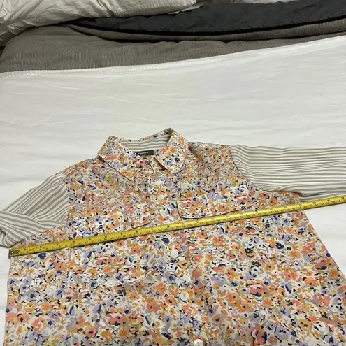 Neiman Marcus Women’s Floral / Striped Sleeves Button Up blouse Top Sz XS